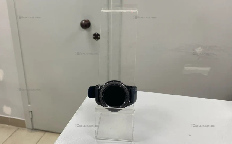 Часы  samsung Grear s3