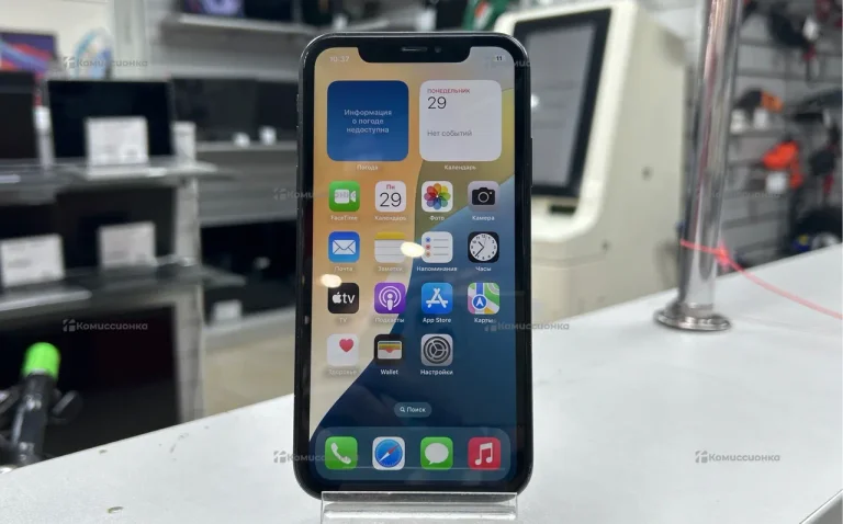 Apple iPhone XR 3/64 ГБ