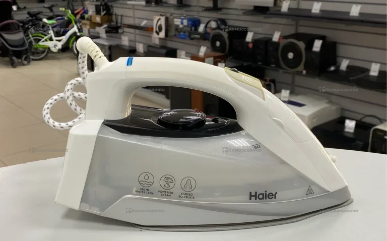 Утюг  Haier Hi-502