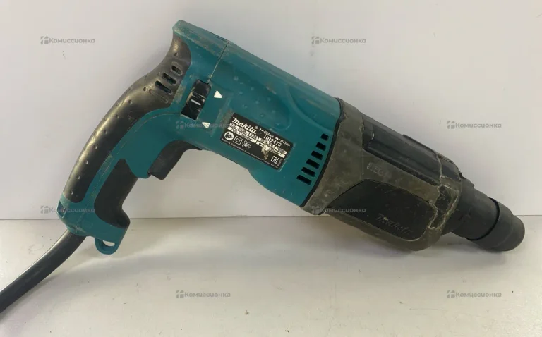 Перфоратор Makita HR2470 2023