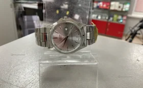 Часы  Casio quartz