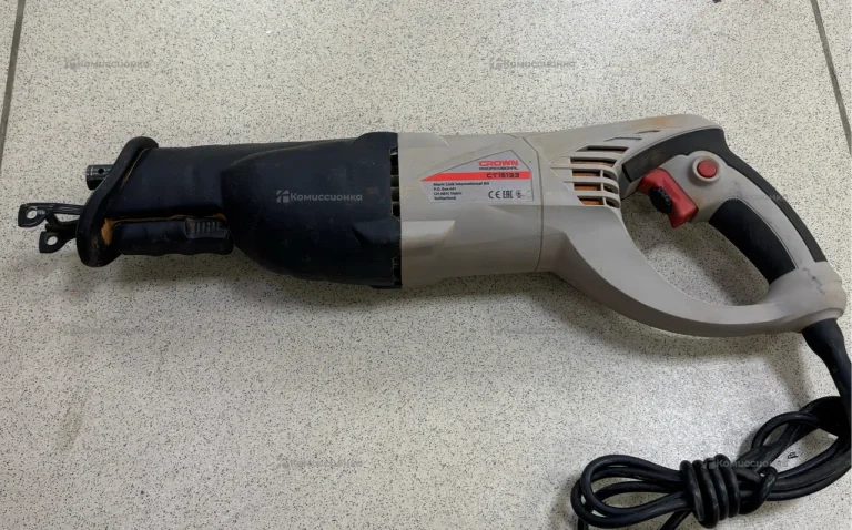Пила Crown CT15133