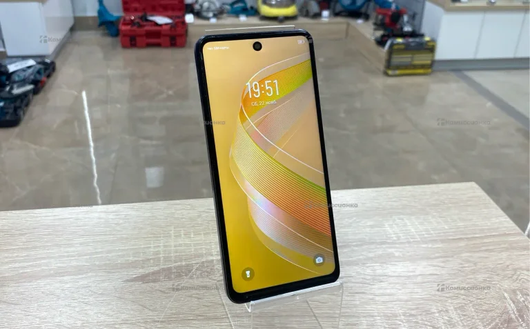 Infinix Smart 8 Plus 4/64 ГБ