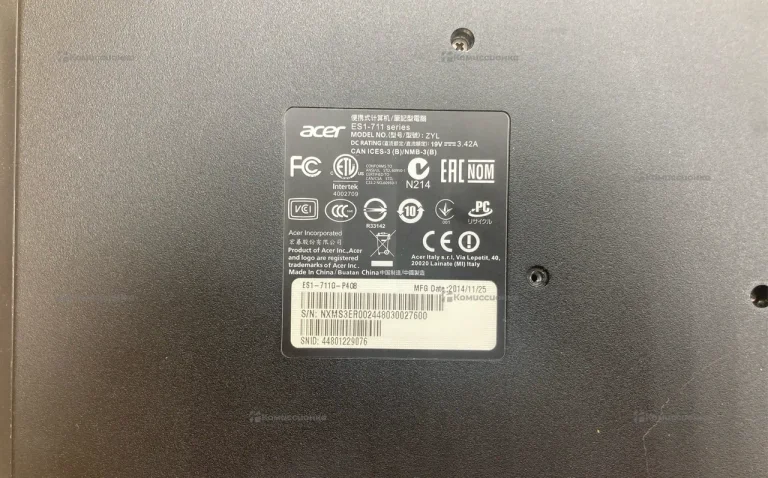Ноутбук  Acer Aspire ES1-711G