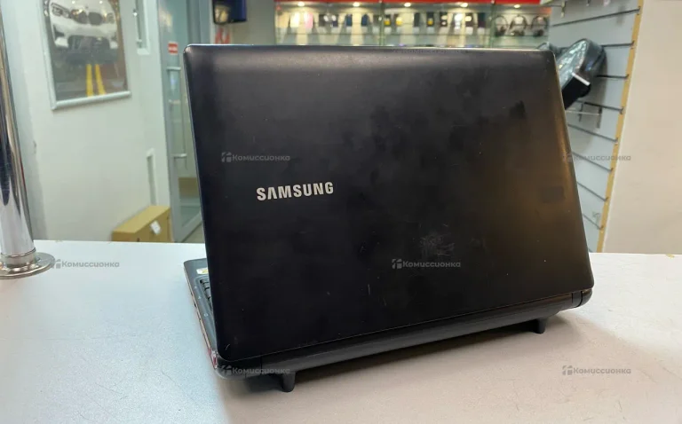 Нетбук Samsung N145 plus