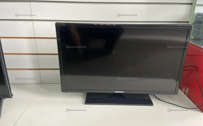 Телевизор Samsung UE26EH4000