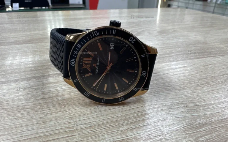 Часы  Jacques lemans 1-1622