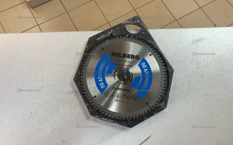 Диск пильный Hilberg 210