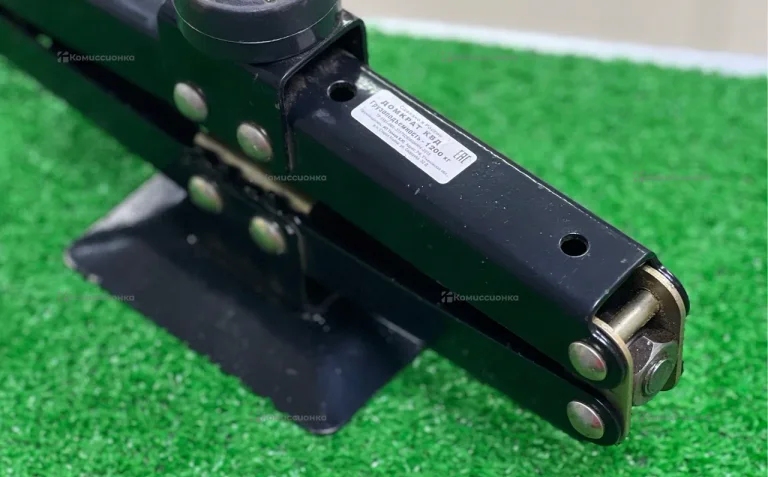 Домкрат 1200 Кг