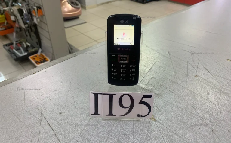 Телефон LG GB190