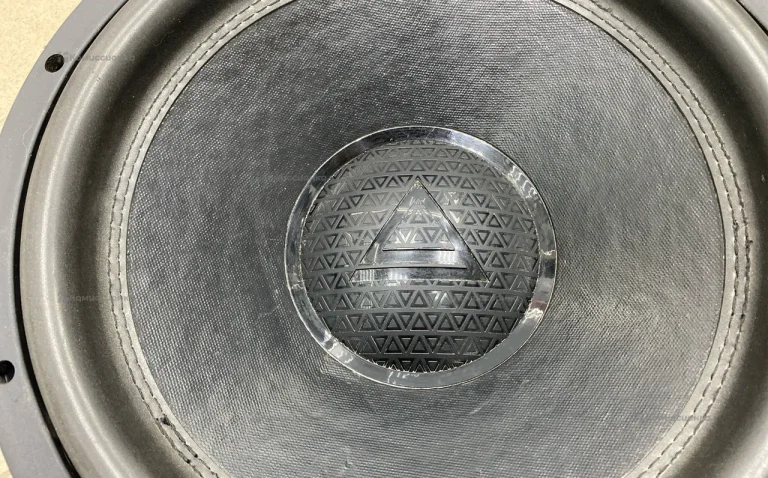 Сабвуфер Aura monstro 15