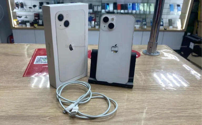 Apple iPhone 13 4/128 ГБ