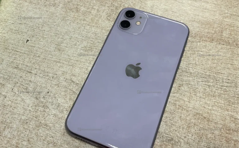 Apple iPhone 11 4/128 ГБ