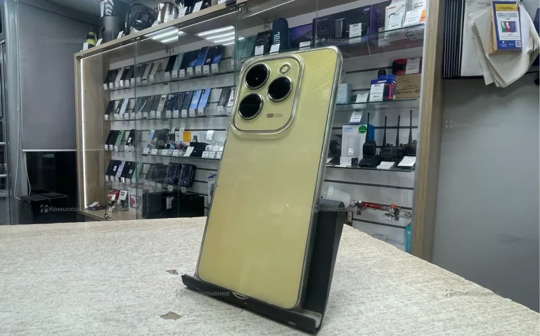 Infinix HOT 40 Pro 8/256 ГБ