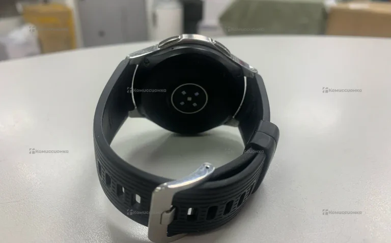 Часы  Samsung