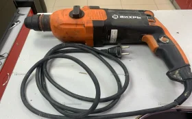 Перфоратор ВИХРЬ П-800К