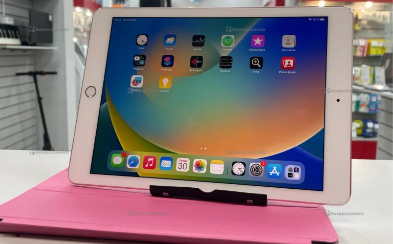 Планшет Apple iPad Pro 9.7 128Gb Wi-Fi