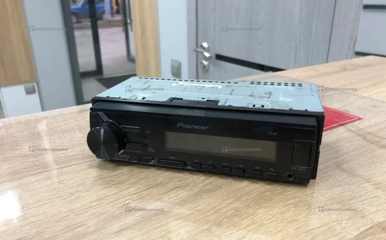 Автомагнитола  pioneer mvh-190ubg