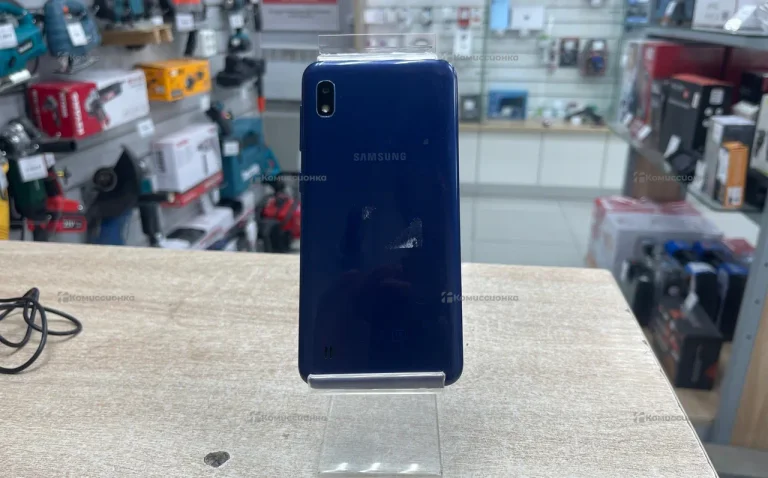 Samsung Galaxy A10 2/32 ГБ