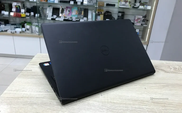 Ноутбук  DELL Vostro 3520