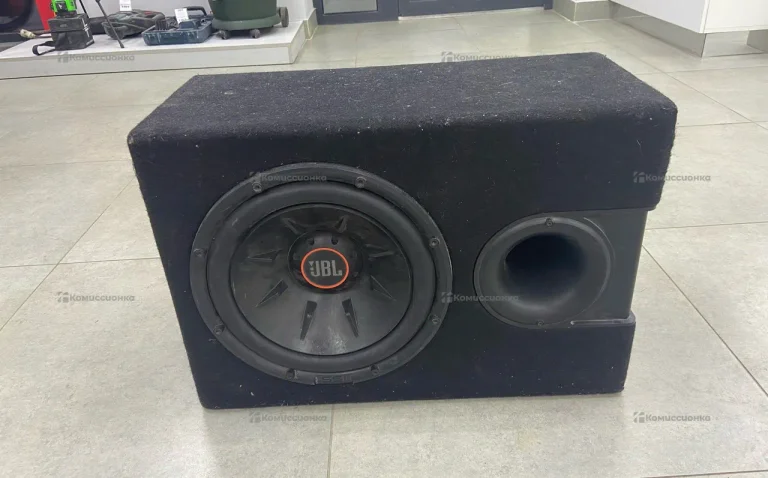 Сабвуфер  JBL club 1224