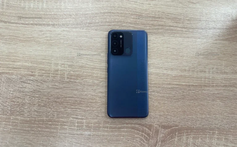 Tecno Spark 8C 4/64 ГБ