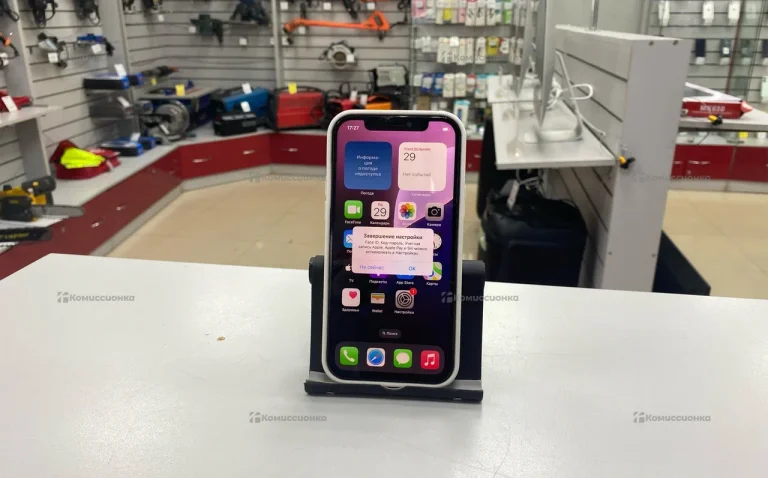 Apple iPhone 12 4/128 ГБ