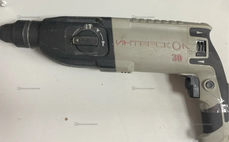 Перфоратор Интерскол П-30/900ЭР