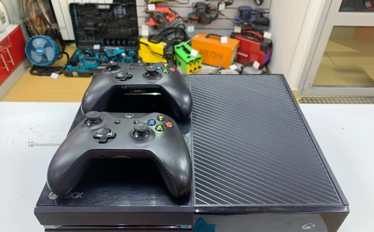 Приставка Microsoft XBox One 500GB