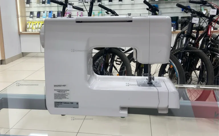 Швейная машина  comfort 100 Sakura