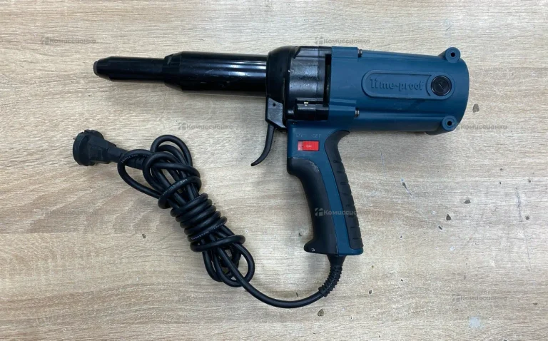 Заклепочник Tome-proof TAC500A