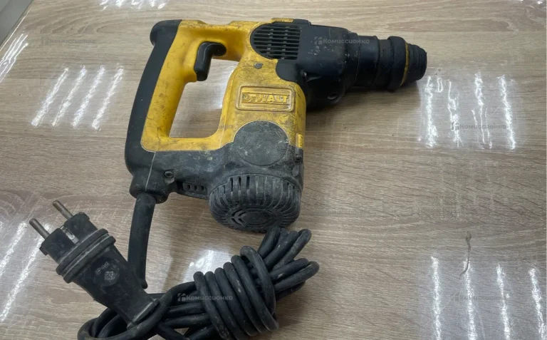 Перфоратор Dewalt