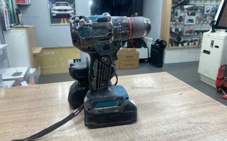 Дрель шуроповерт Makita реплика