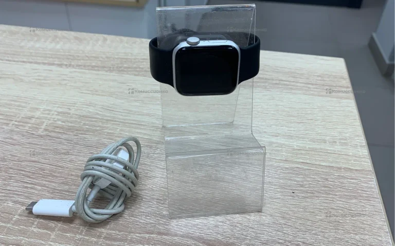 Часы Apple Watch SE 1 40 mm