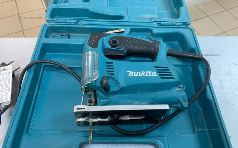 Электролобзик makita 4329