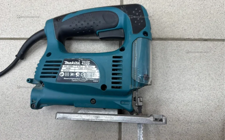 Лобзик makita 4329