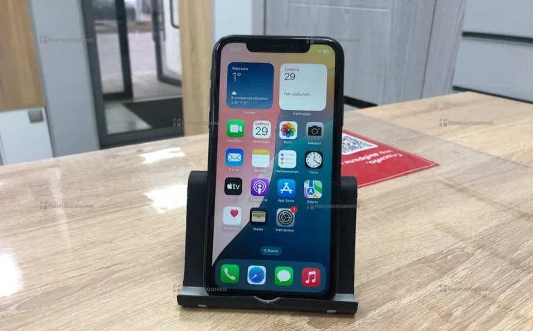 Apple iPhone XR 3/128 ГБ