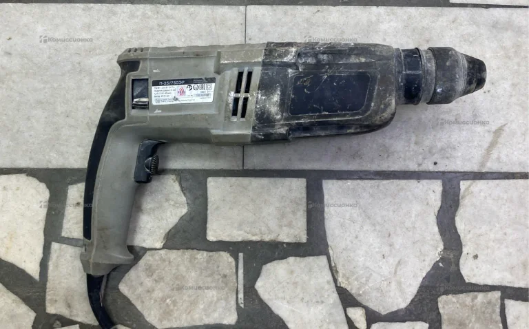 Перфоратор Интерскол П-25/750ЭР,