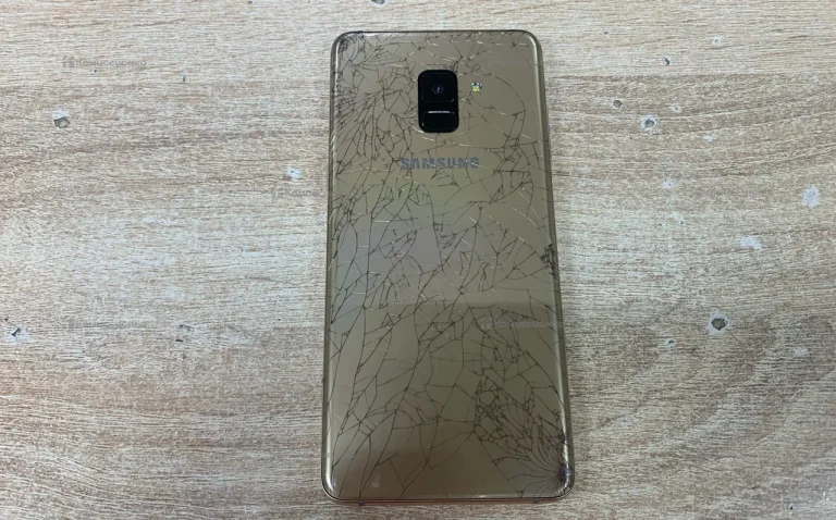 Samsung Galaxy A8+ (2018) 4/32 ГБ