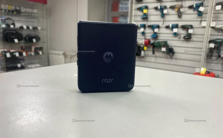 Motorola Razr+ 2024 12/256 ГБ