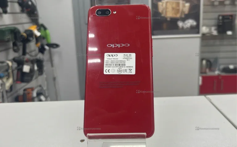 Oppo A3s 3/32 ГБ