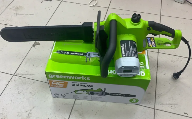 Цепная пила Greenworks 2000w