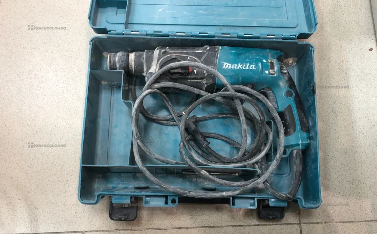 Перфоратор Makita HR2470