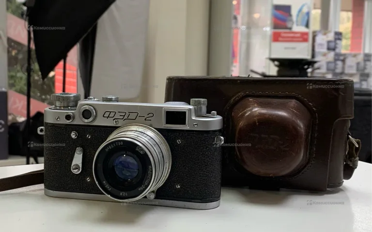 Фотоаппарат ФЭД-2