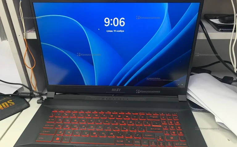 Ноутбук  MSI Katana 17 b12u