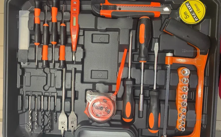 Аккумуляторная дрель шуруповерт с набором Makita (