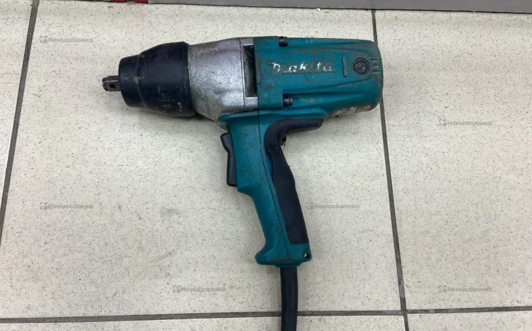 Гайковерт makita TW0350