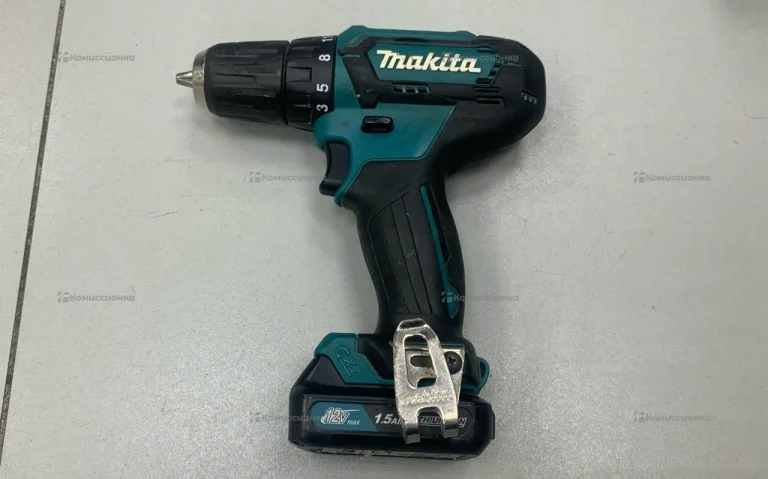 Шуруповерт Makita DF333D