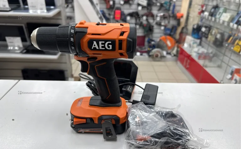 Аккумуляторная дрель-шуруповерт AEG BS18G4-202C