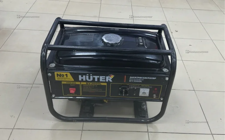 Бензиновый генератор HUTER 3000L